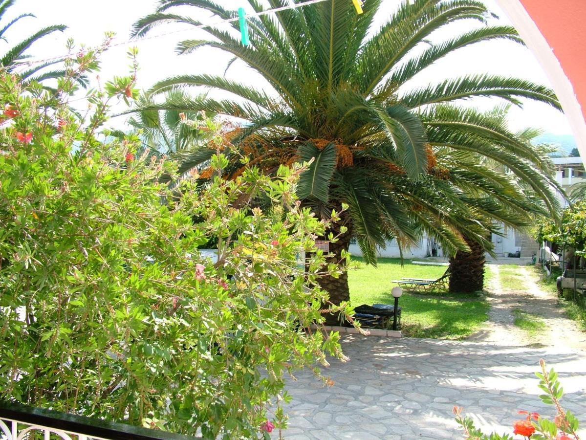 Niki Studios And Apartments By Hotelius Acharavi (Corfu) Exterior foto