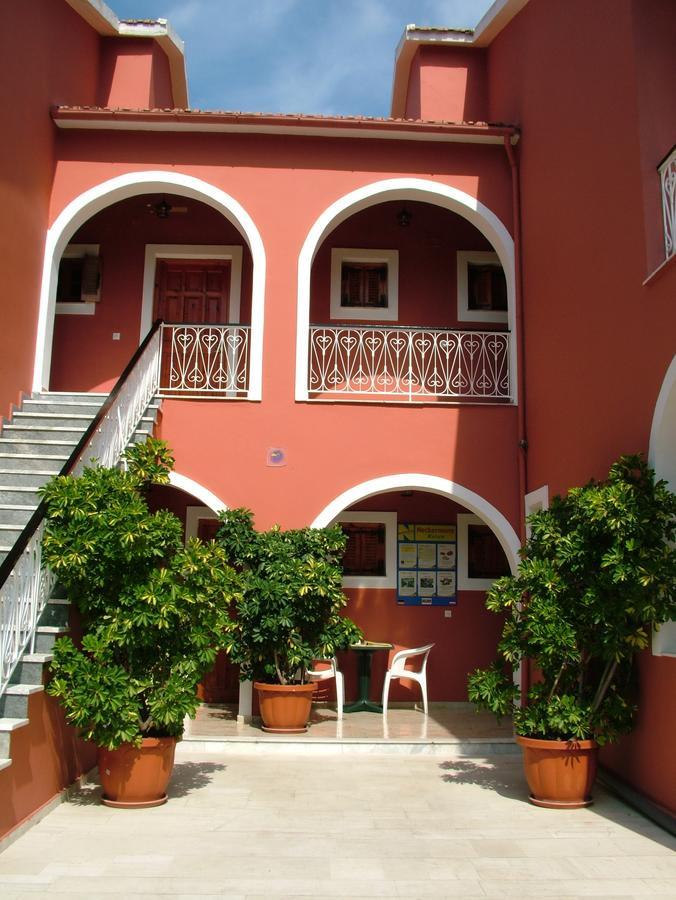 Niki Studios And Apartments By Hotelius Acharavi (Corfu) Exterior foto