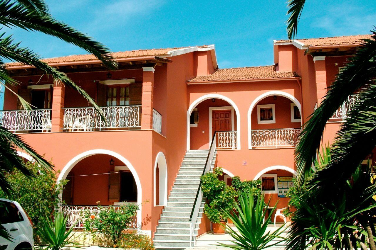 Niki Studios And Apartments By Hotelius Acharavi (Corfu) Exterior foto